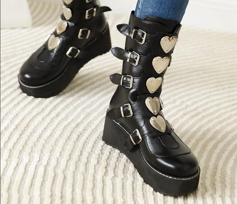 Gothic Boots Buckle Heart WS F10